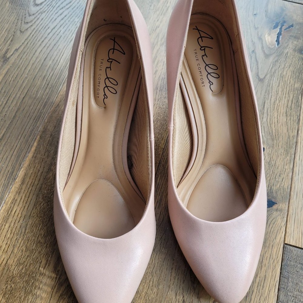 Abella Light Pink Hells Size 7 Women's